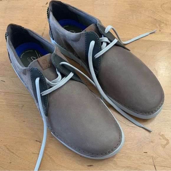 NEW. Men’s Clarke Gray Leather Shoes - 13 - Picture 2 of 11